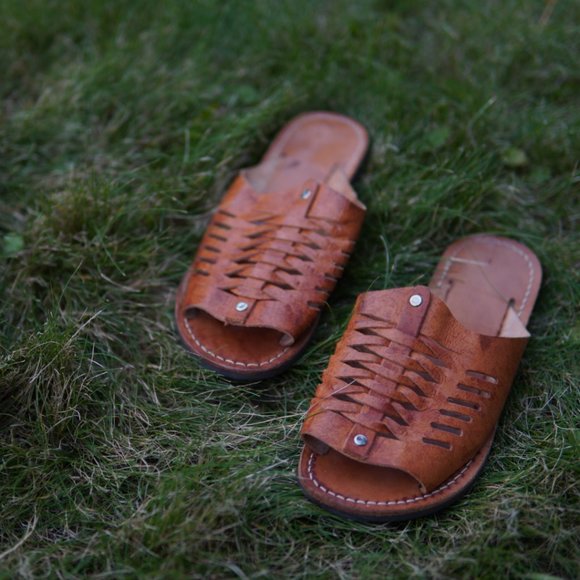 Handmade Leather Sandals - Picture 1 of 3